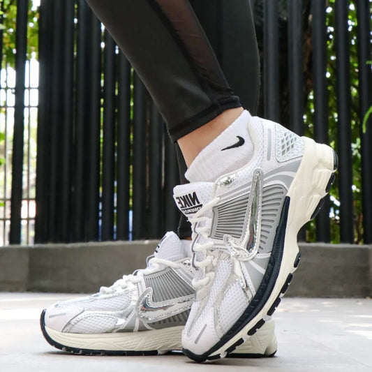 TENIS NIKE VOMERO®